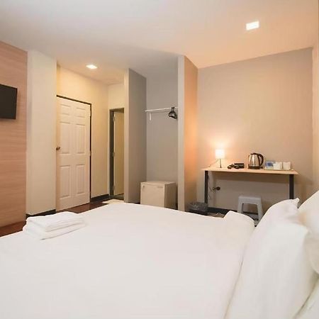 Go Inn Silom Bts St Louis V โกอินน์ สีลม 2 Bangkok Esterno foto