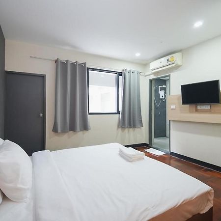 Go Inn Silom Bts St Louis V โกอินน์ สีลม 2 Bangkok Esterno foto