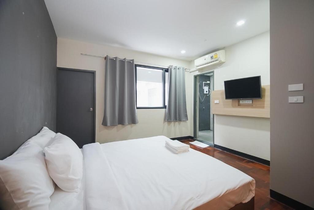 Go Inn Silom Bts St Louis V โกอินน์ สีลม 2 Bangkok Esterno foto